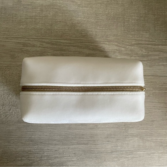 Authentic Dior White and Gold Cosmetic Bag. New. Comes with box. - Picture 4 of 8